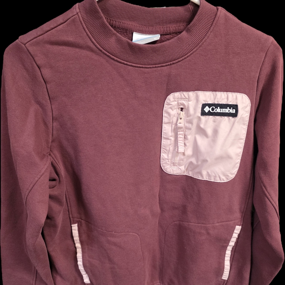 Columbia Woman's Burgundy Sweatshirt with Pocket